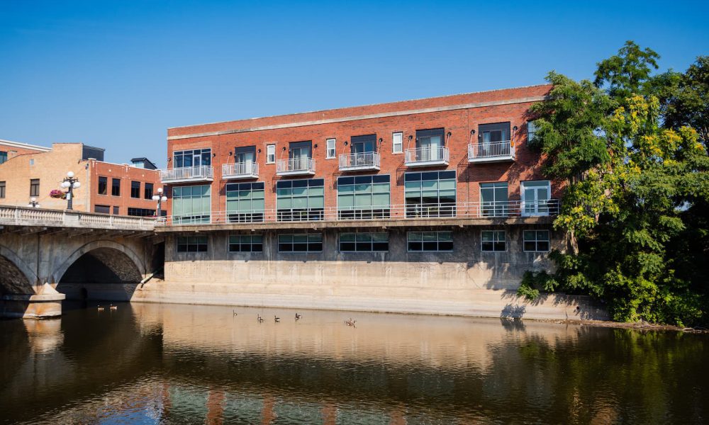 Esser Lofts Aurora