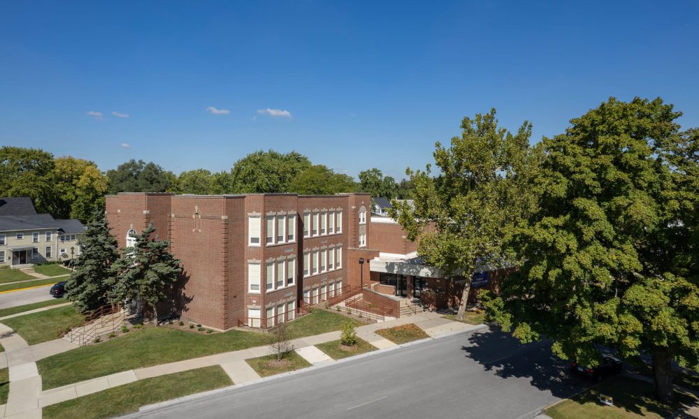 Fox Valley Apartments